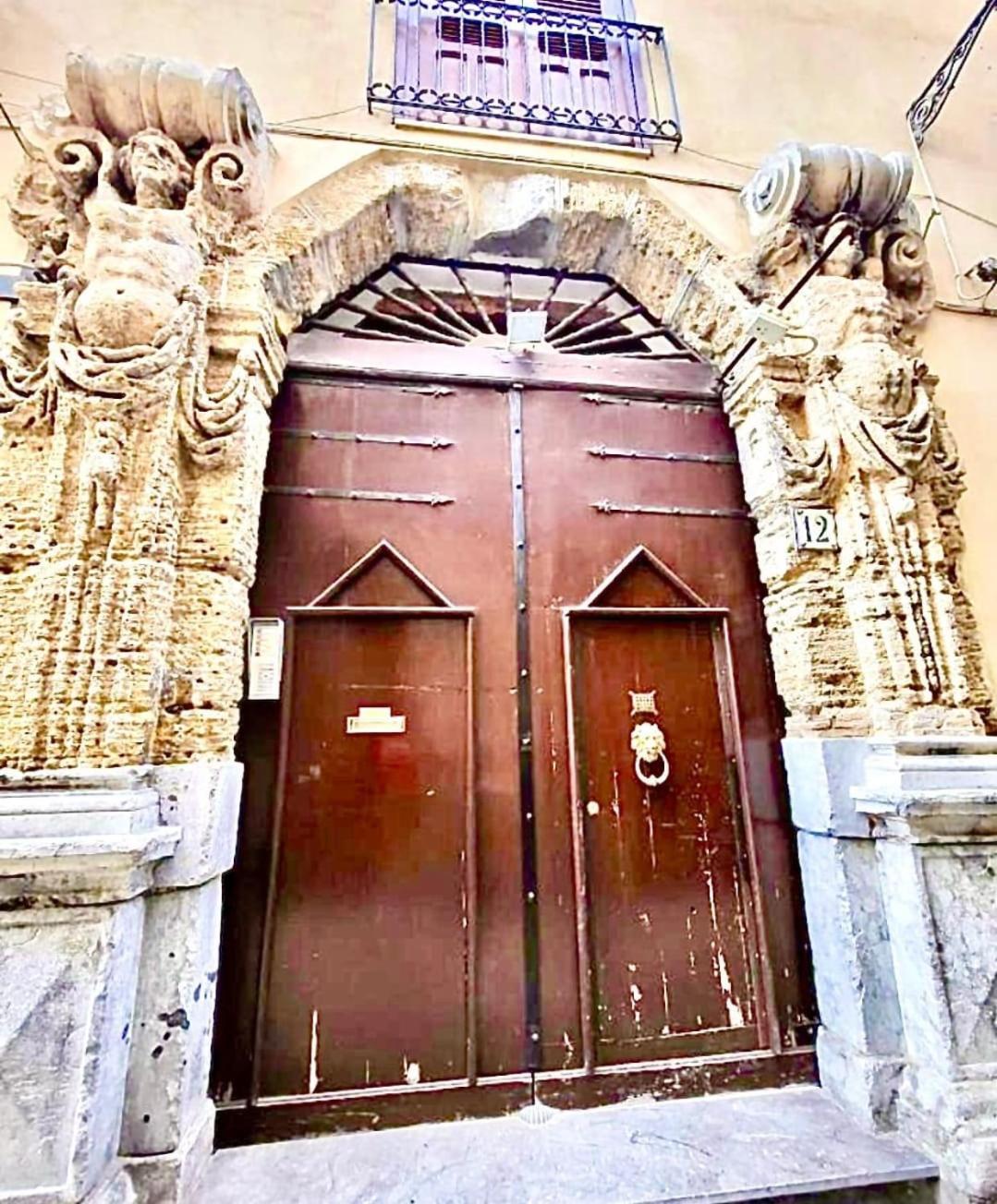 Apartamento Palazzo Barone Muzio Palermo Exterior foto