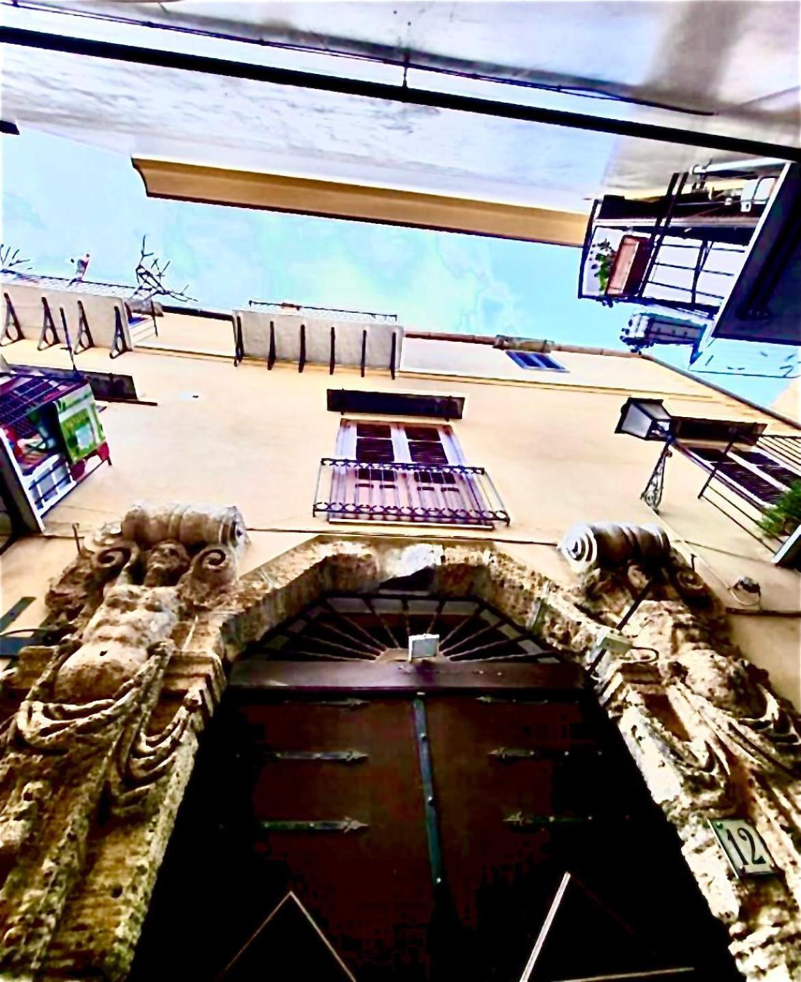 Apartamento Palazzo Barone Muzio Palermo Exterior foto